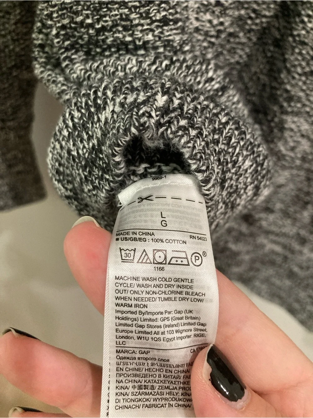 GAP Black & White Marled Cable-Knit Crewneck Sweater